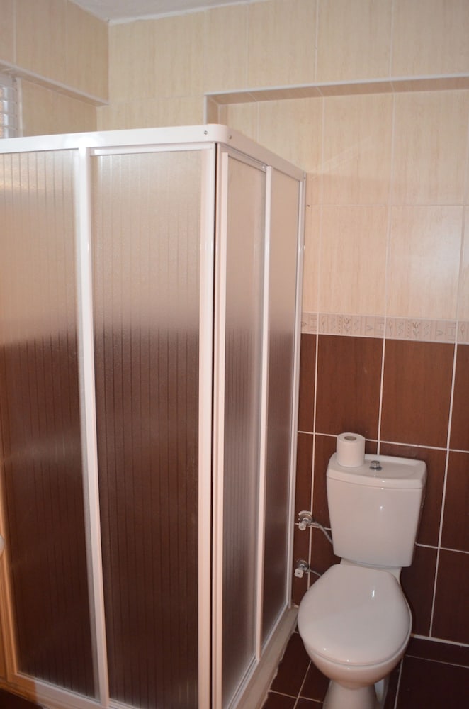 ROOM, DOUBLE BED