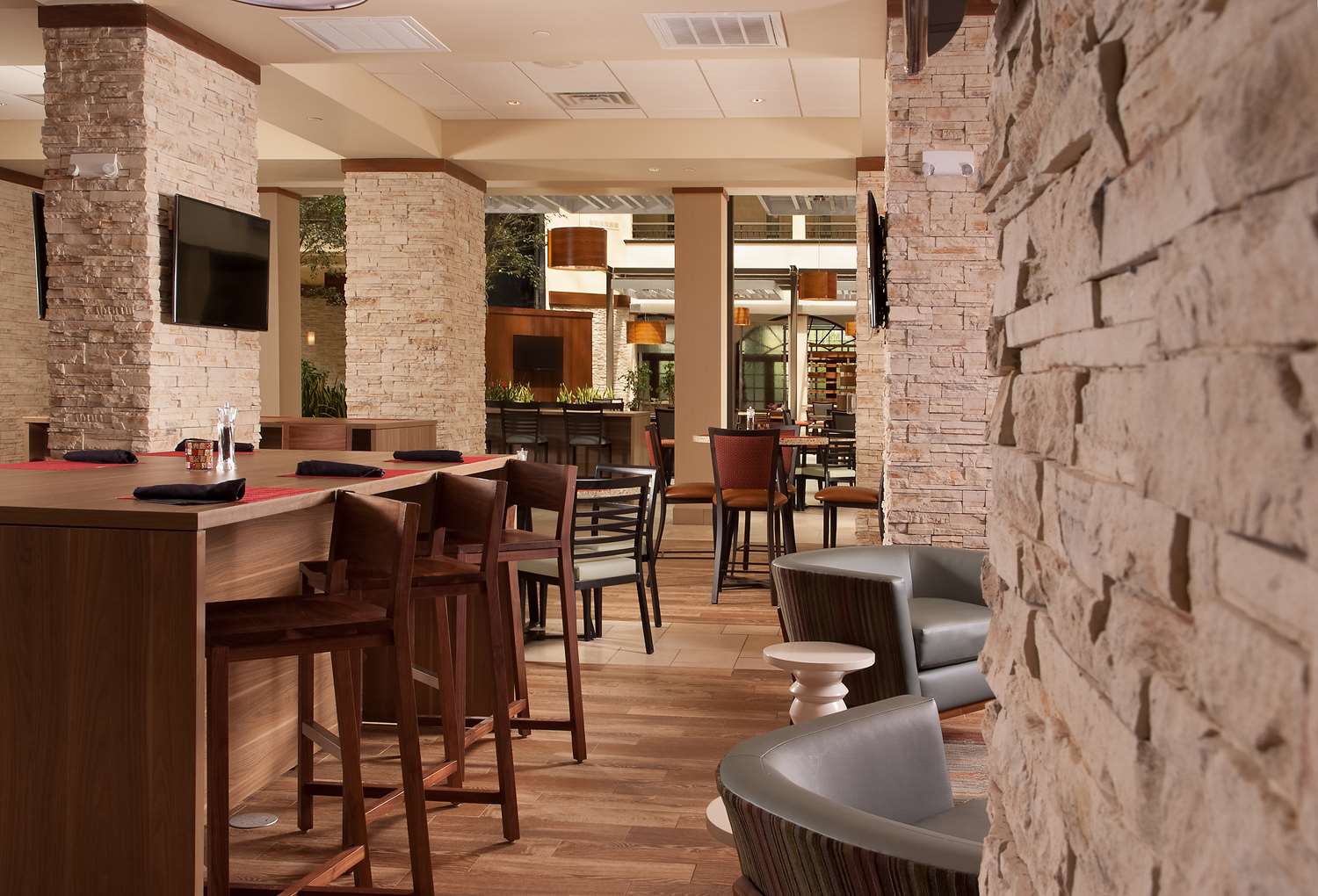restaurant cafeteria