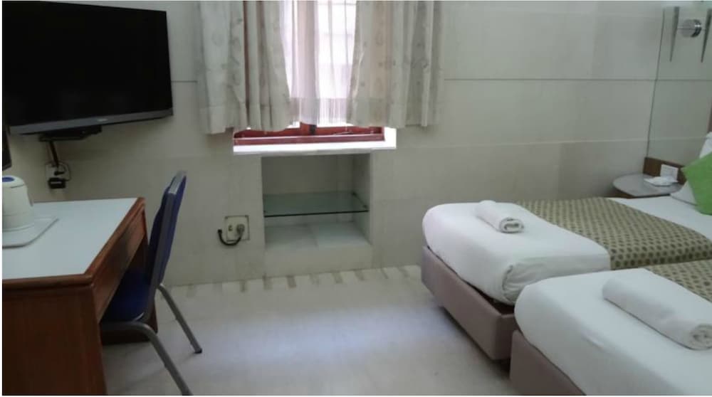 Regent Hotel 21/38