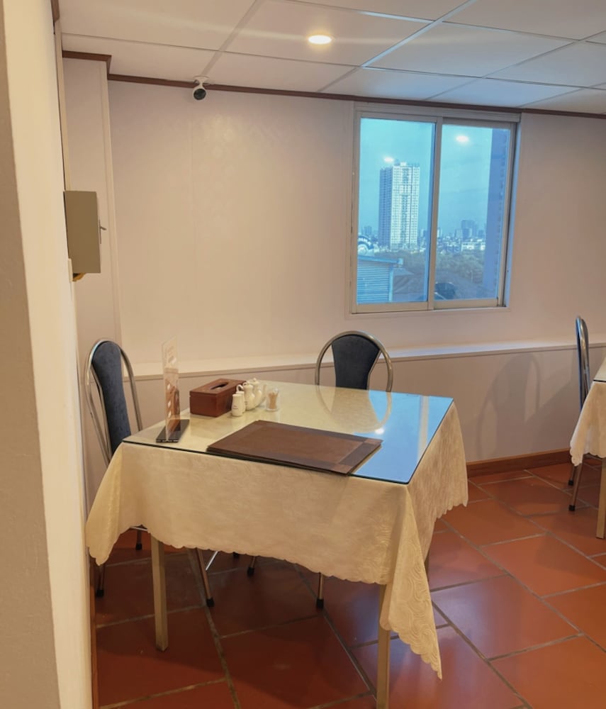 A25 Hotel - Dich Vong Hau 25/29