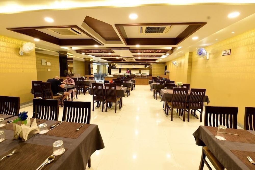 Hotel Jataka Inn 32/38
