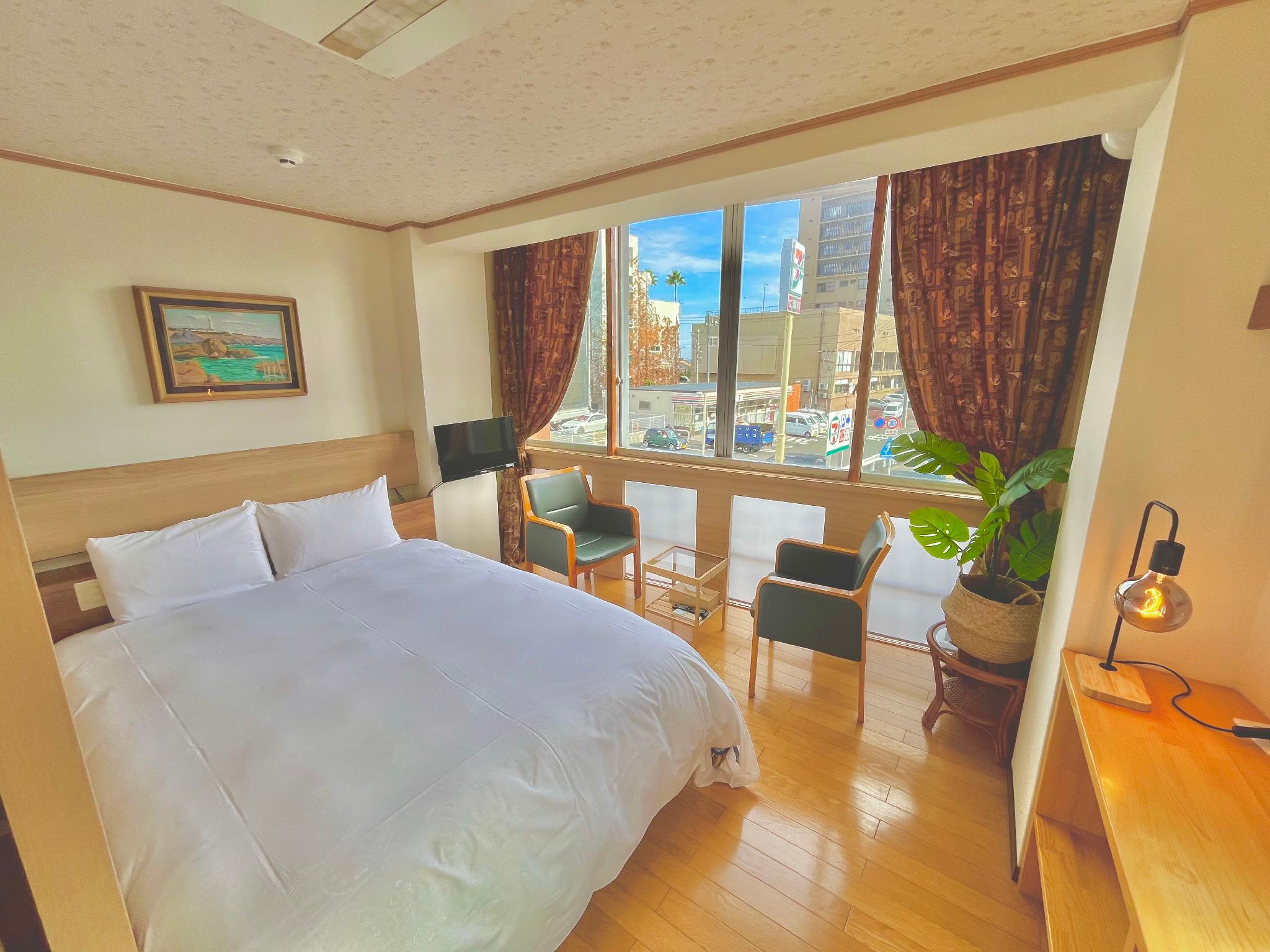 Room, Double Bed, River View, Night View