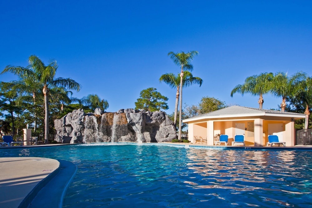 Holiday Inn Port St. Lucie 10/53