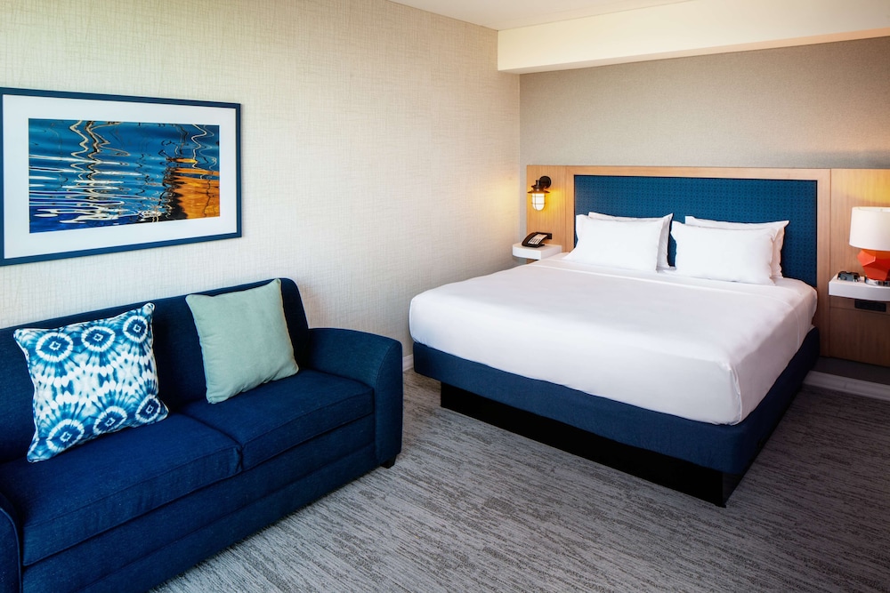 Room at Hampton Inn Boston Seaport District, BOSTON - MA