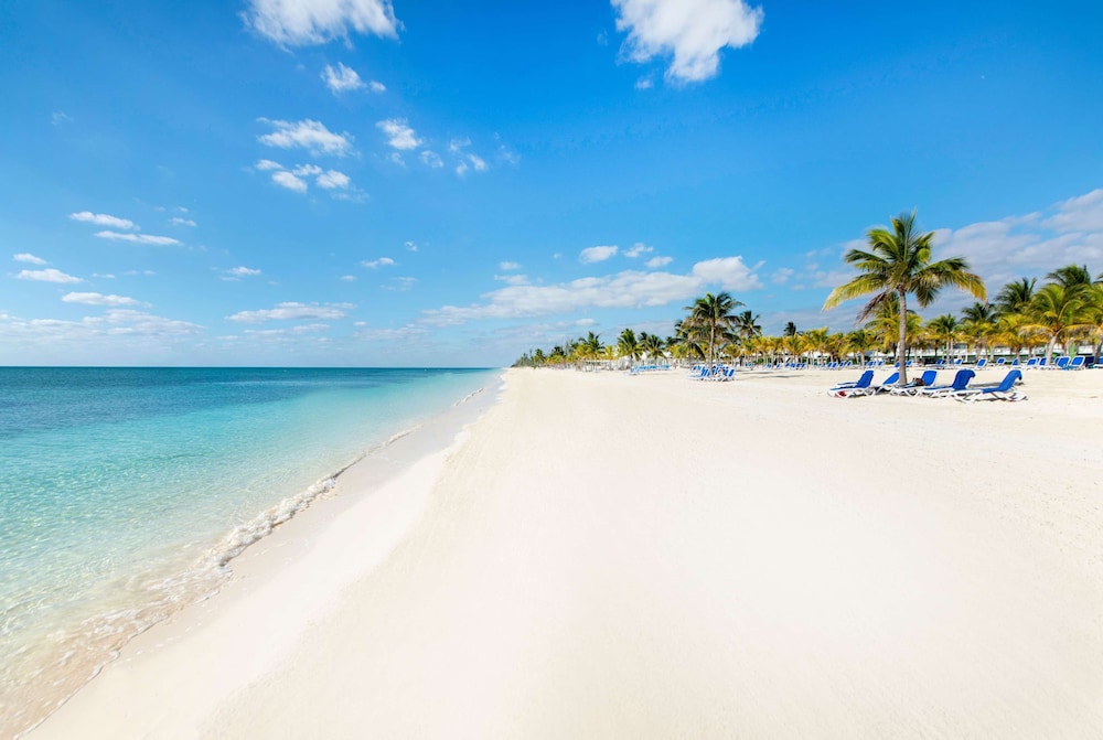 Viva Fortuna Beach by Wyndham A Trademark All Inclusive 66/68