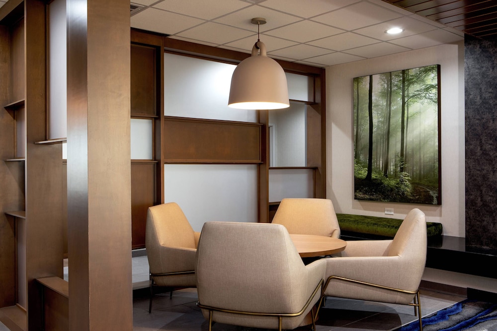 Fairfield Inn & Suites By Marriott Mcpherson 4/33