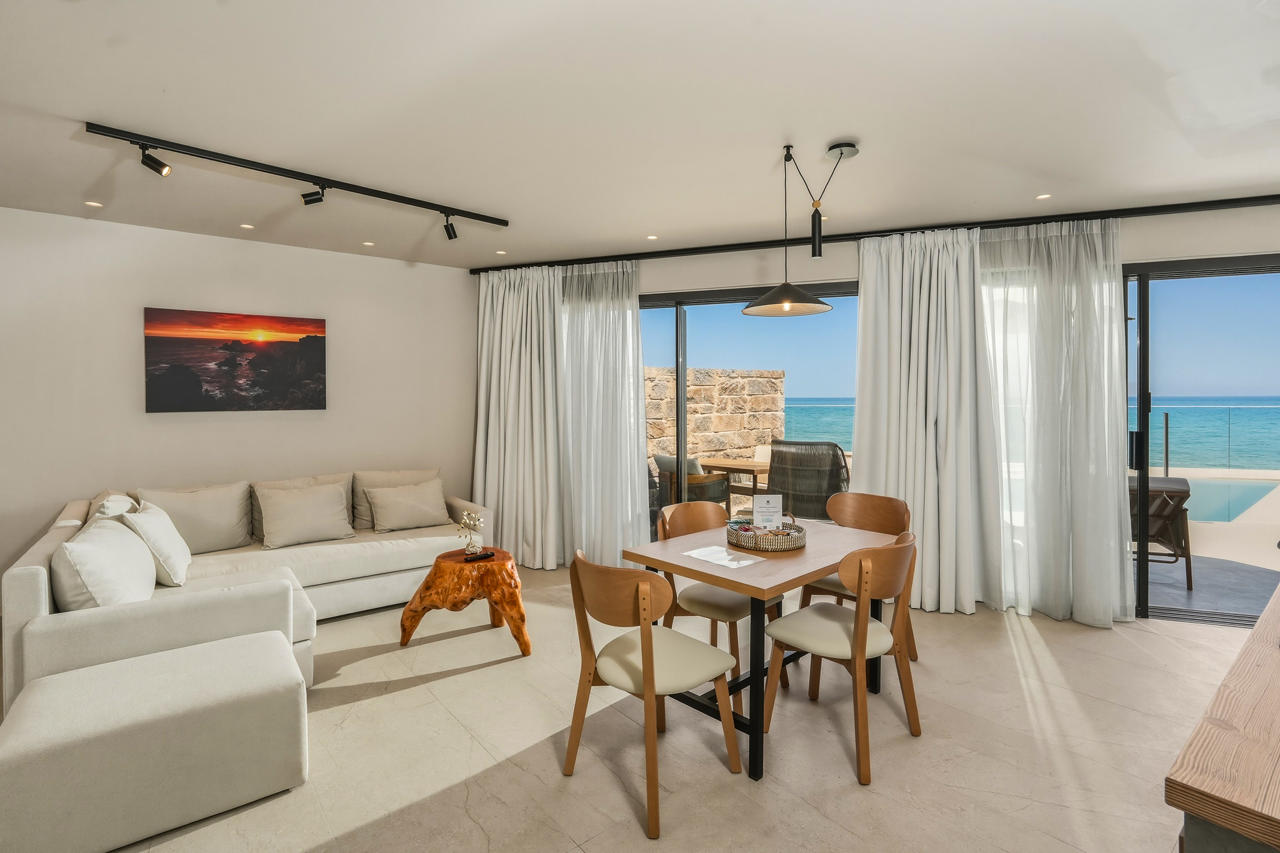 VOLTA Seaside hotel - Adult-only 75/90