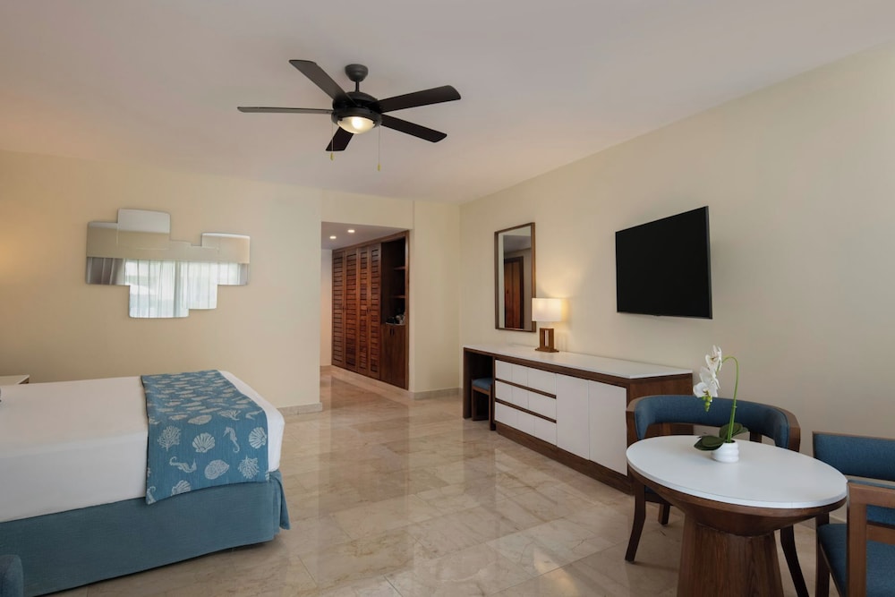 Impressive Premium Punta Cana 25/40
