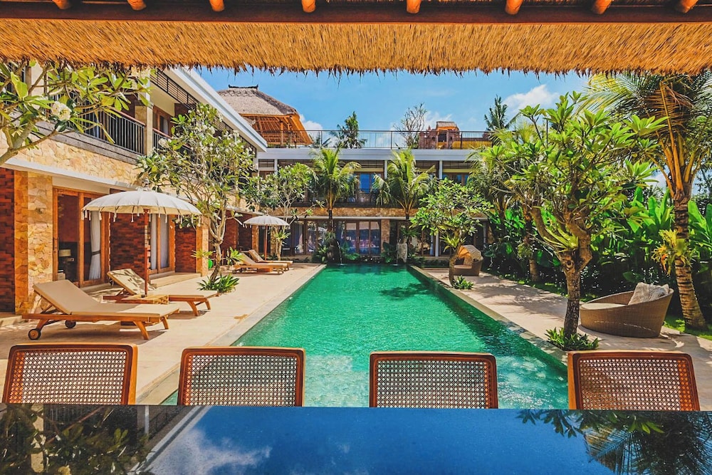 Kahayana Suites 37/47