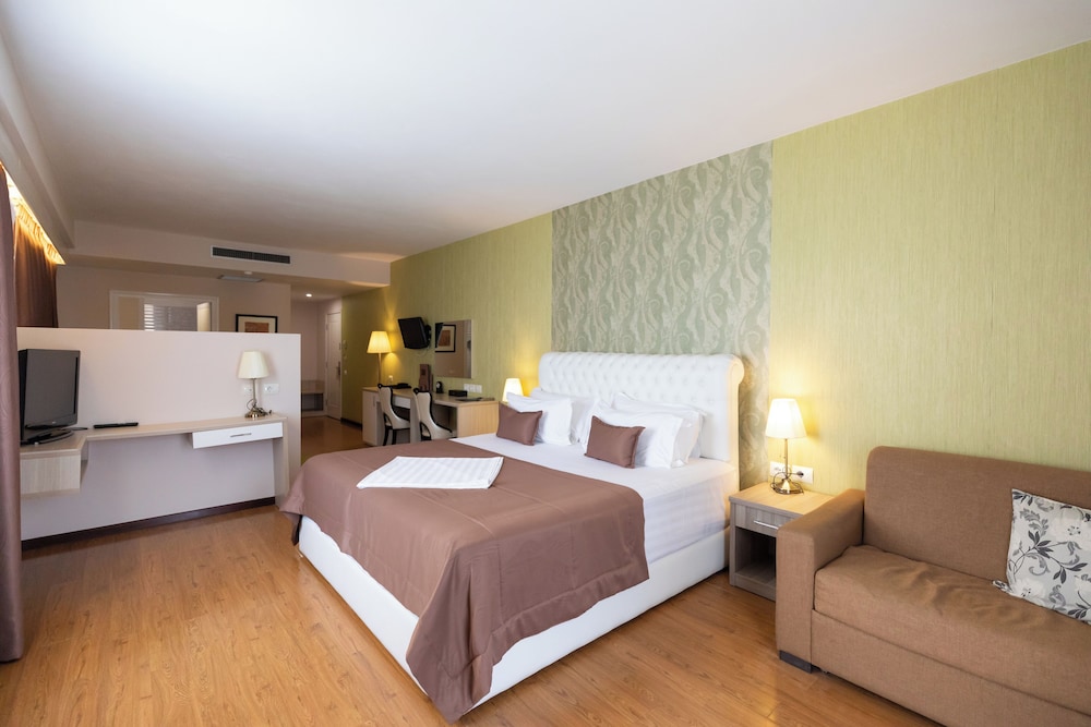 Bleart Hotel 40/92