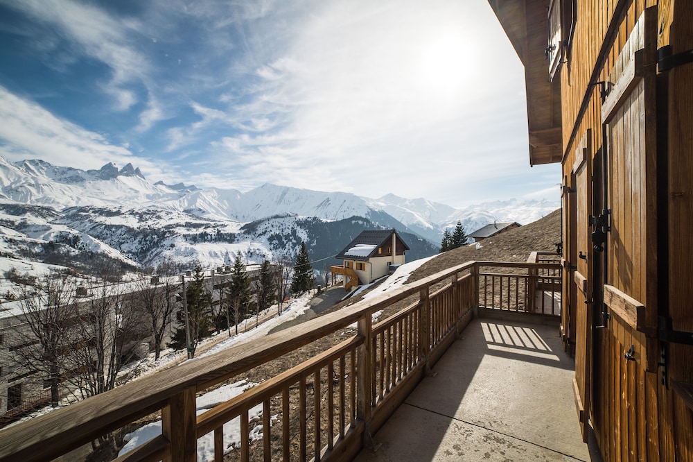 Le Hameau Des Aiguilles 50/50