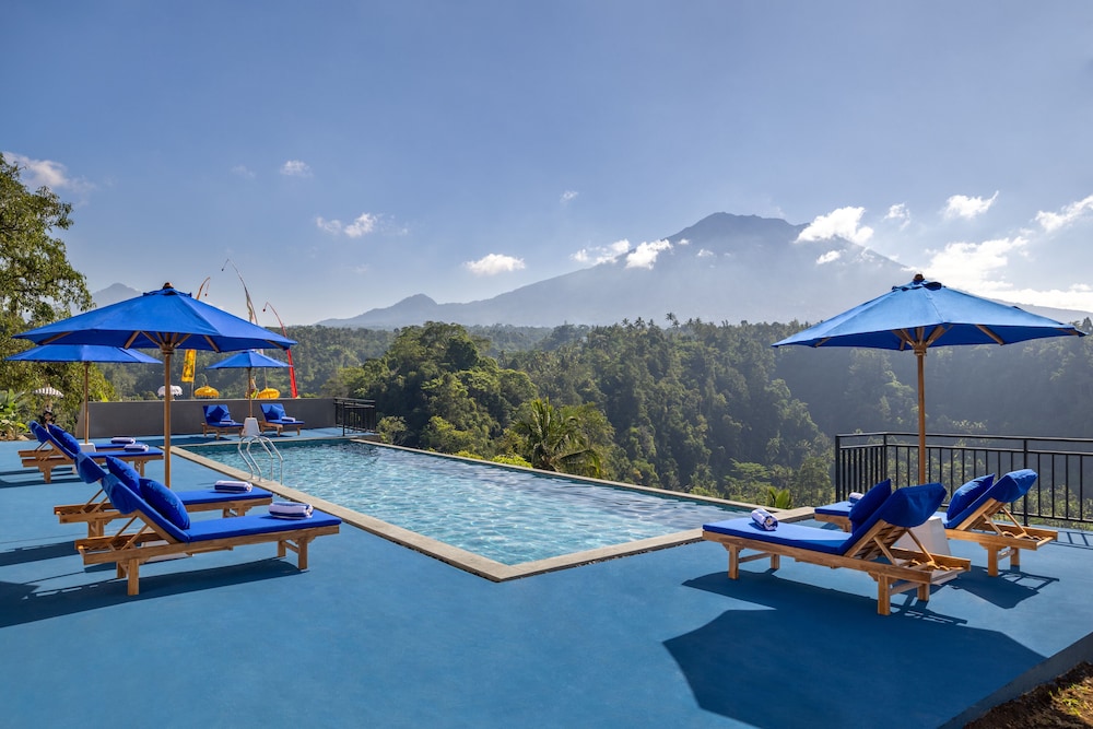 Tapa Agung View 35/50