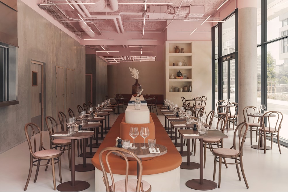 Okko Hotels Paris La Defense 36/51
