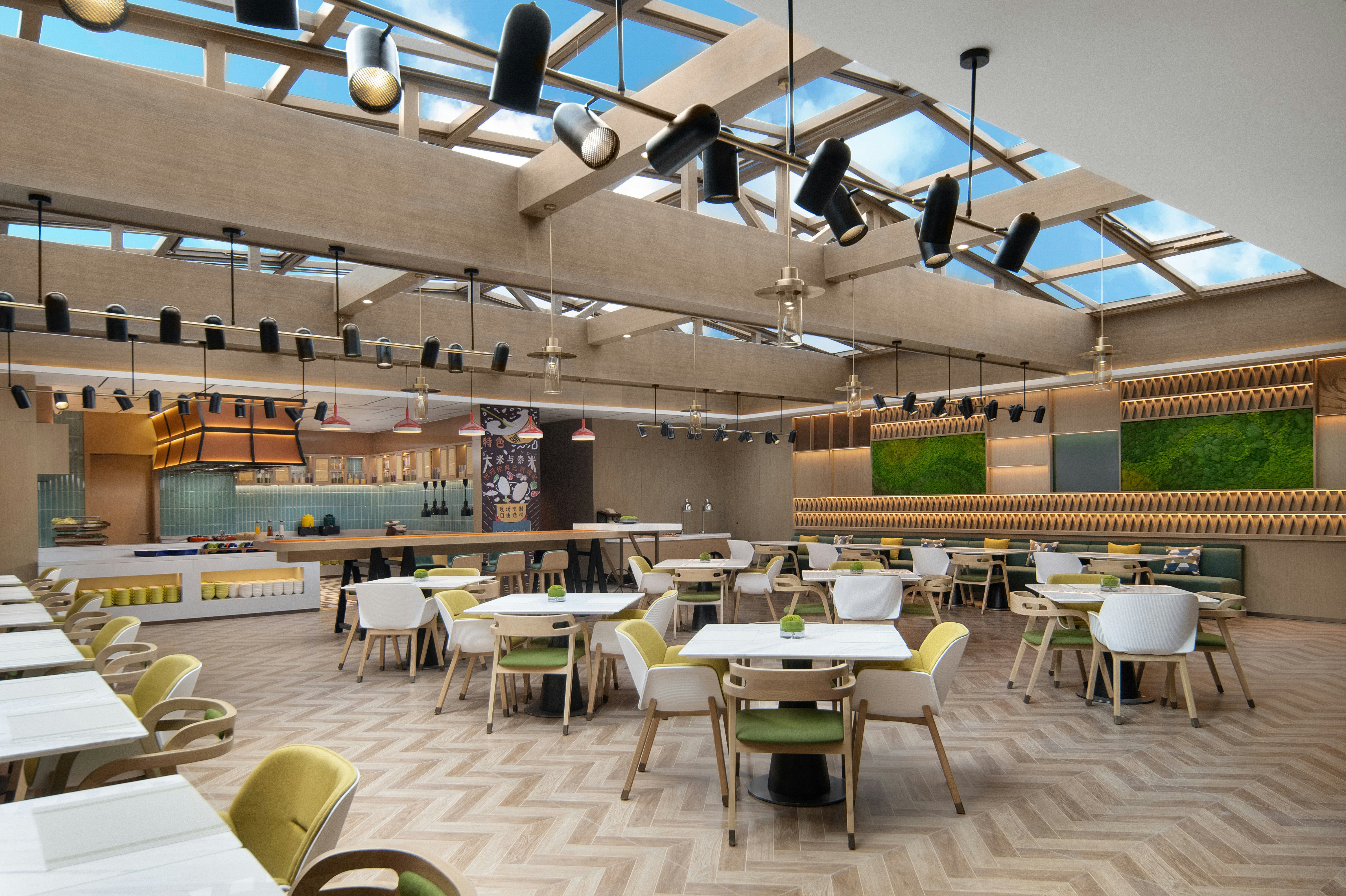Home2 Suites by Hilton Linzhi Yutuolu 46/61