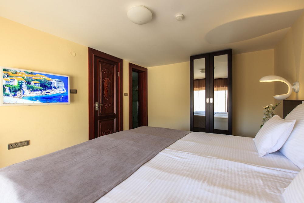 Hotel Premier 33/71