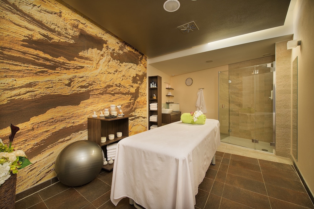 Wellness Hotel Diamant (ex Relaxacni A Regeneracni Centrum) 34/50