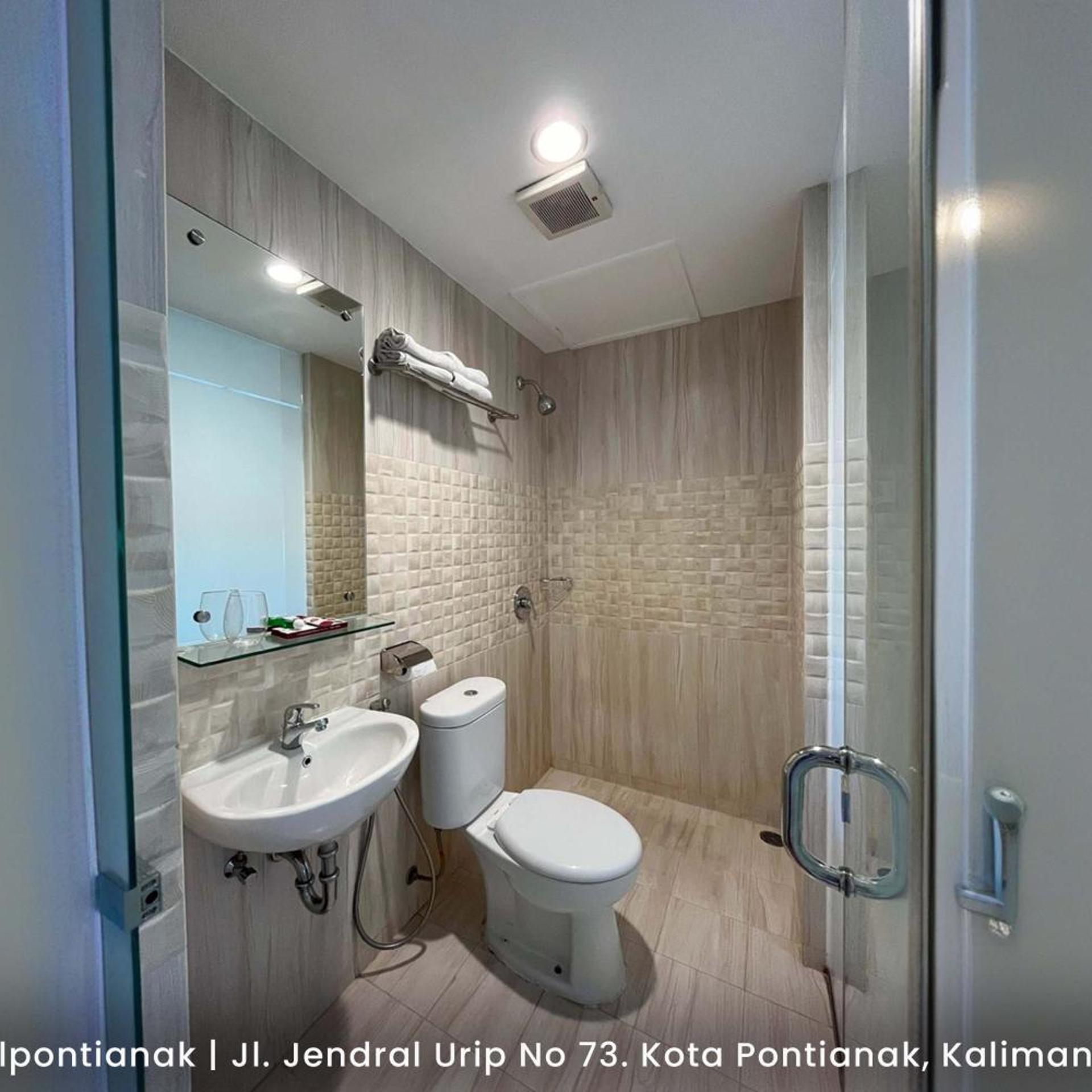 G Hotel Pontianak 49/50