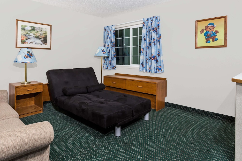 Travelodge by Wyndham Grants Pass 15/17