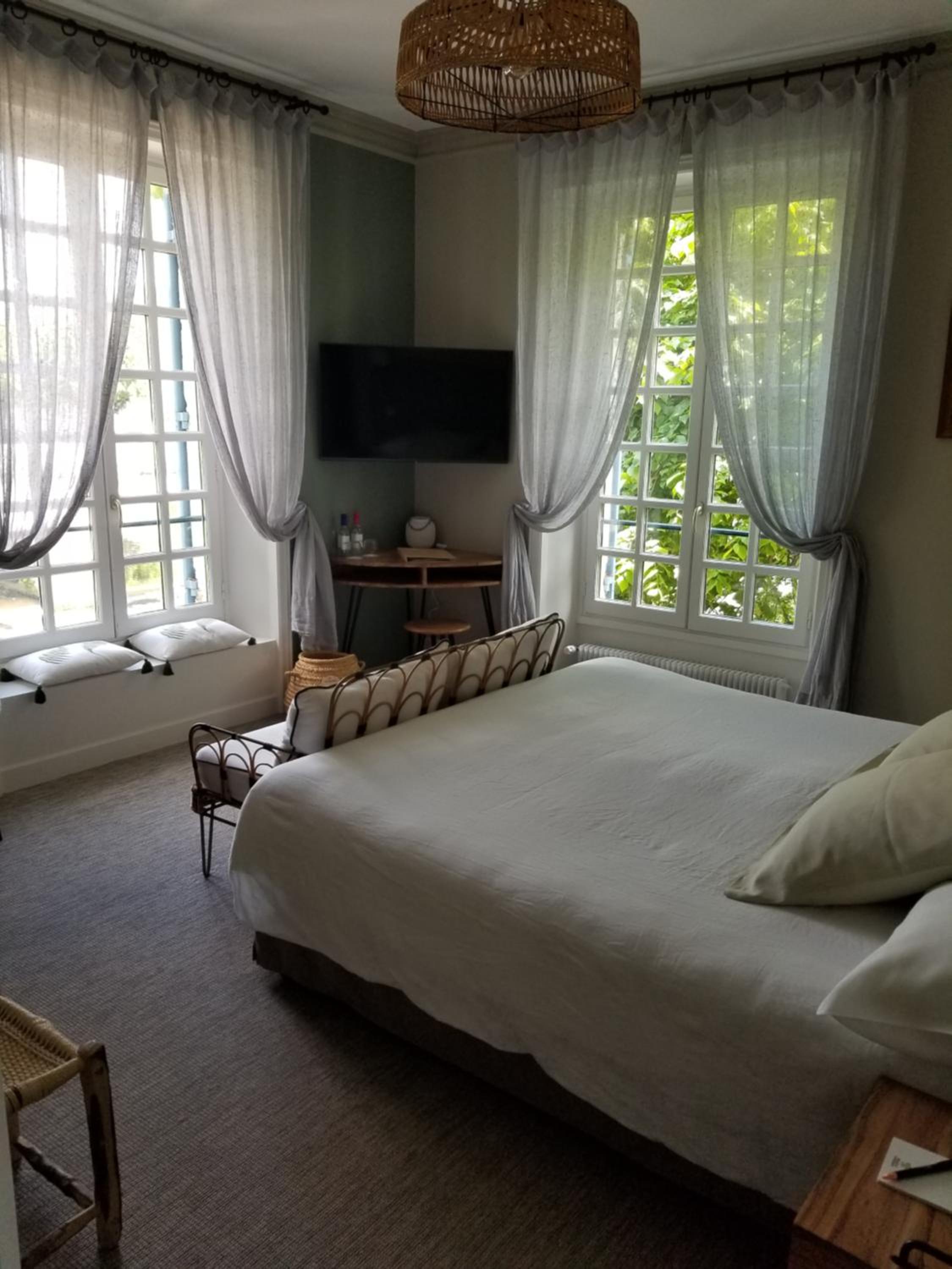 غرفة بسرير مزدوج بإطلالة على البحر، Moulin De L Abbaye 2/2