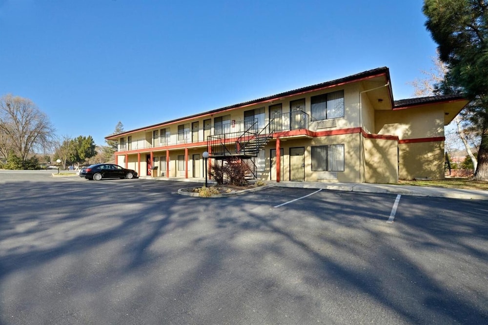 Americas Best Value Inn Atascadero Paso Roble 51/66