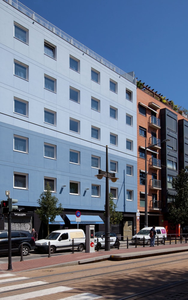 Hotel Olympia Universidades 56/62