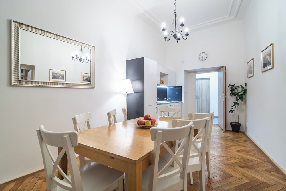 Royal Road Residence 34/50