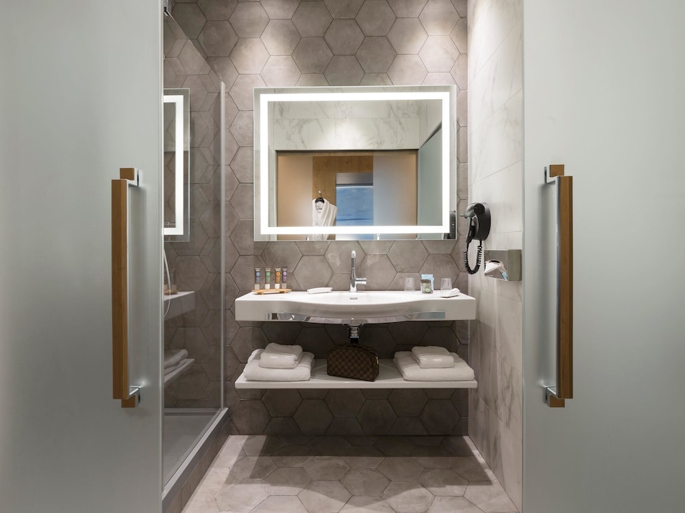 Novotel Saint Brieuc Centre Gare Opening May 2017 24/72