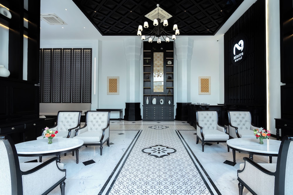Mintra Hotel 33/48