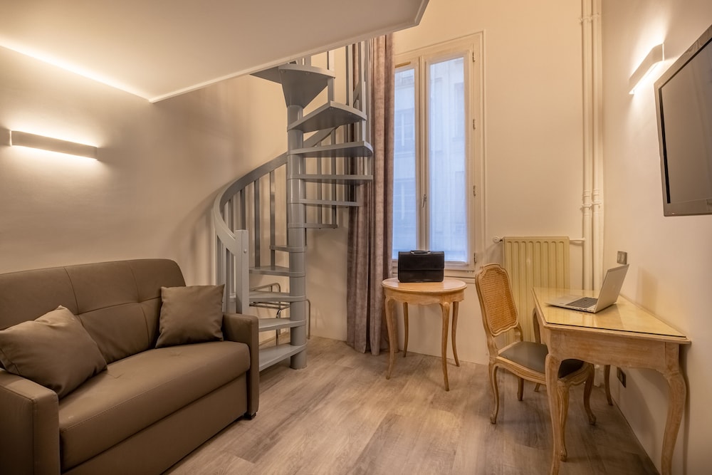 Hotel Baudelaire Opera 60/72