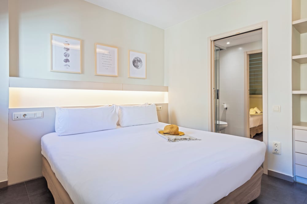 Aparthotel BCN Montjuic 28/96
