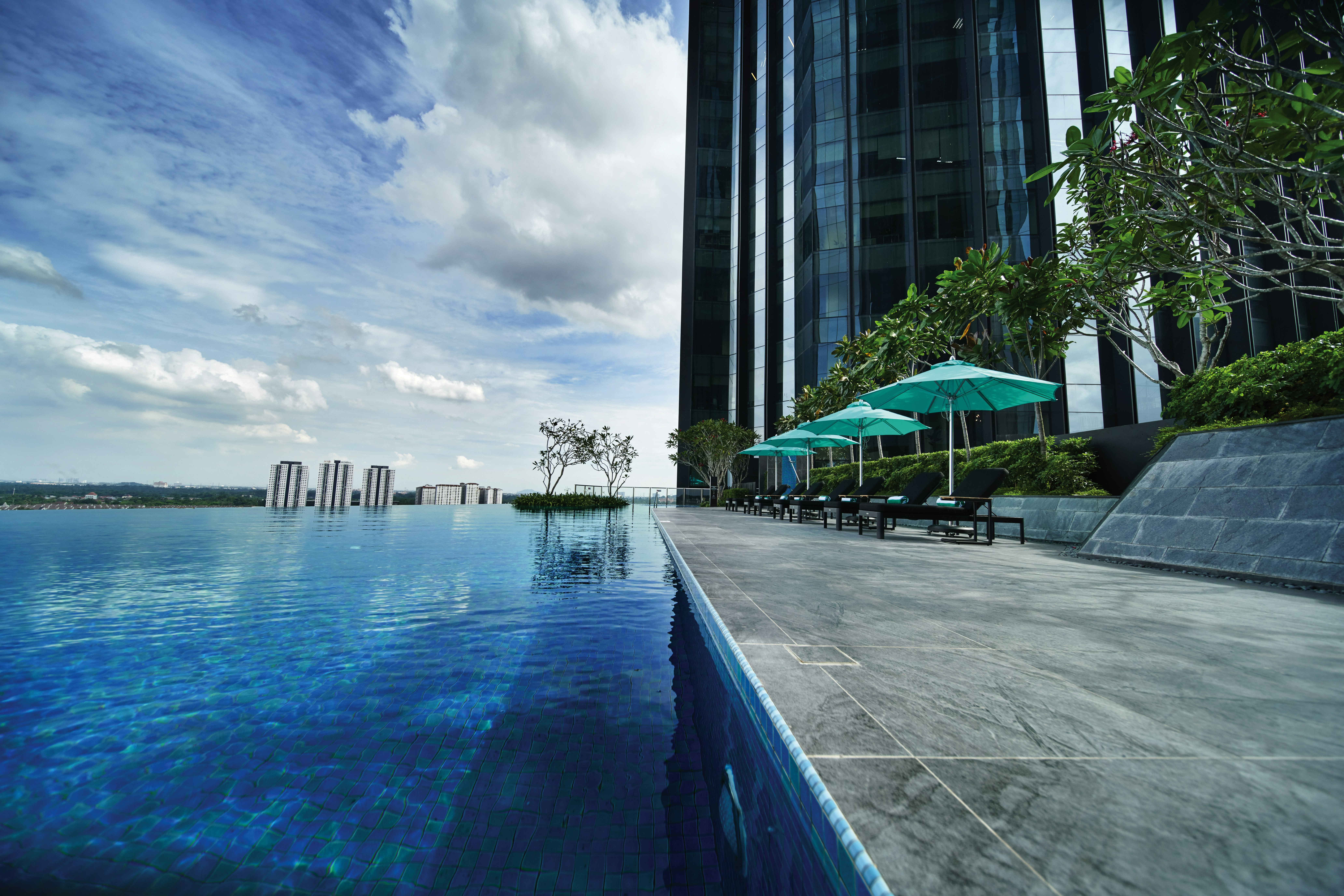 DoubleTree by Hilton Shah Alam i-City 76/76
