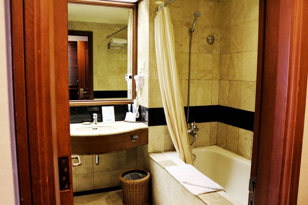 Prime Plaza Hotel Purwakarta 13/56