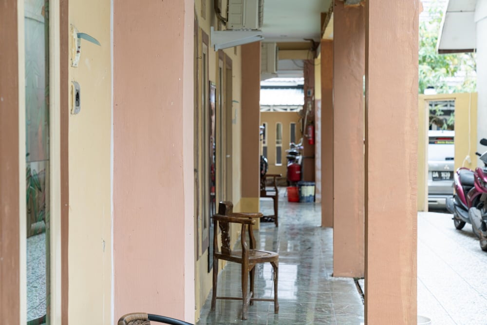 Reddoorz Syariah Near Jalan A Yani Km 8 Citraland 17/26