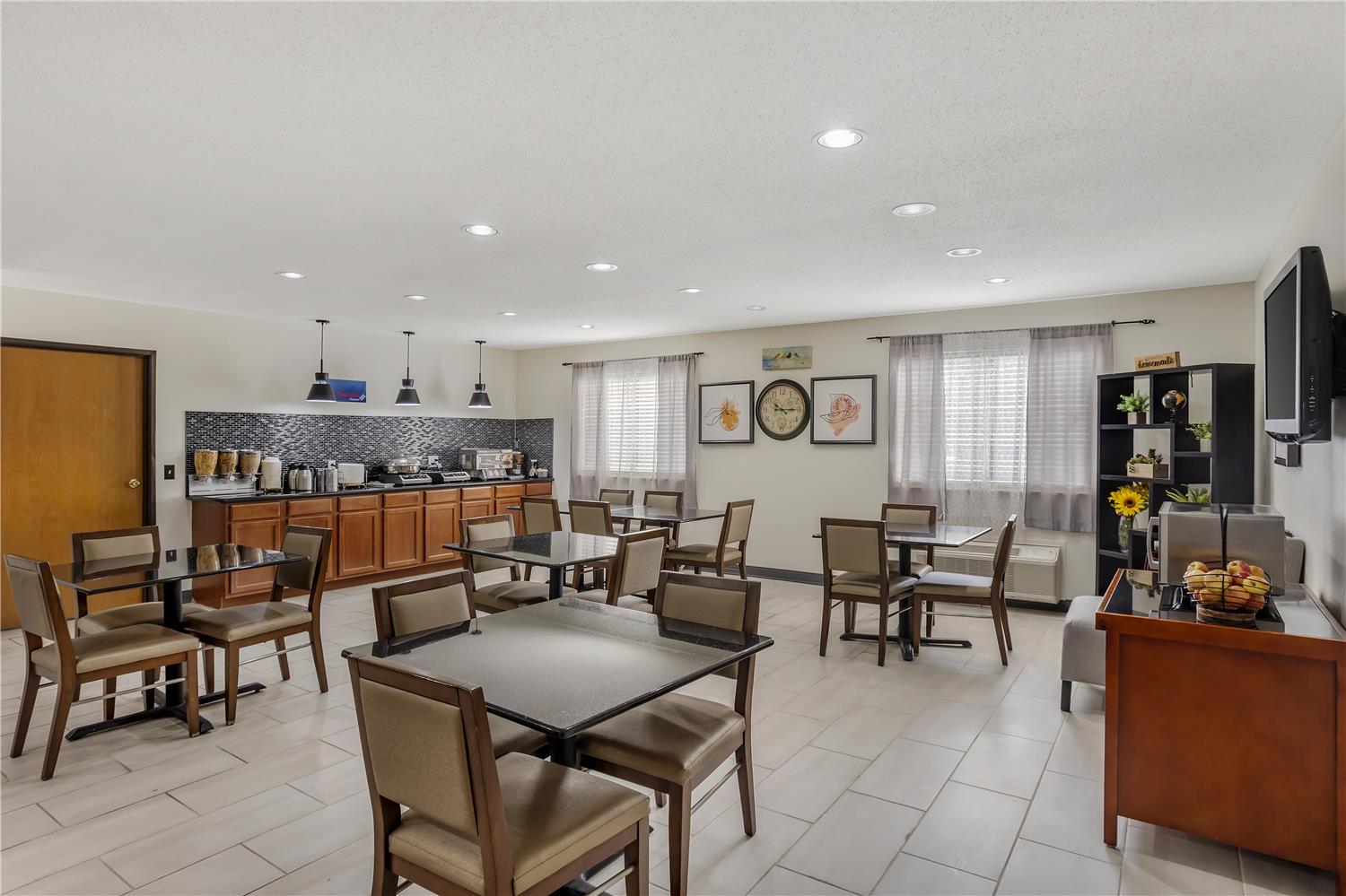 Best Western Shippensburg Hotel 46/58
