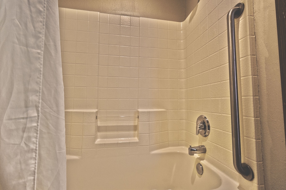 Clarion Inn Kingman I-40 Route 66 25/42
