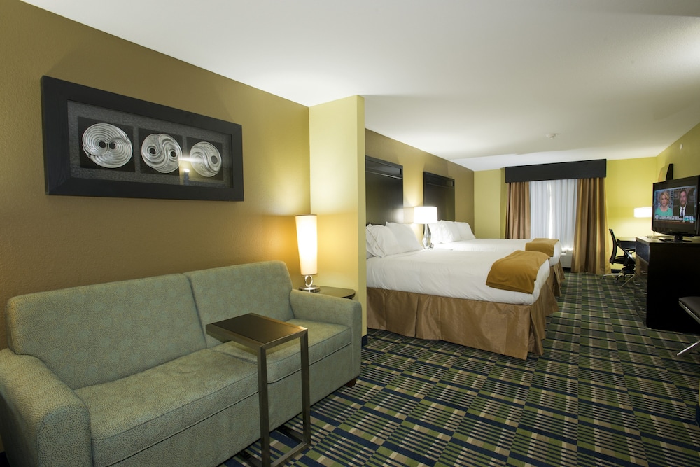 Holiday Inn Express Suites Morrilton 20/53