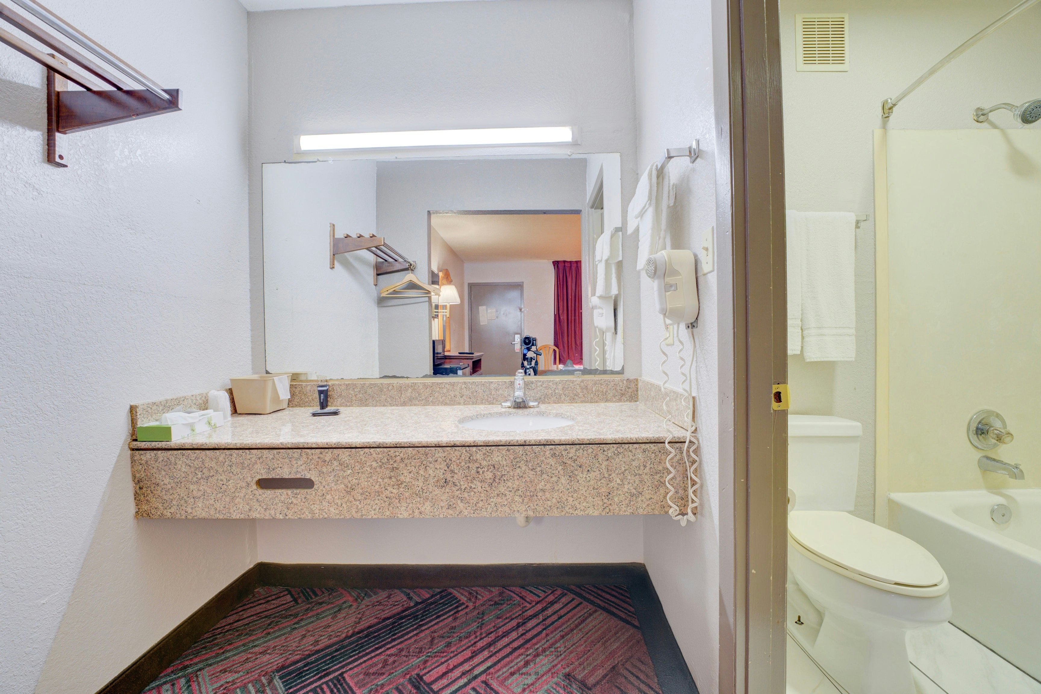 Travel Inn Lebanon Nashville Near I-40 60/61