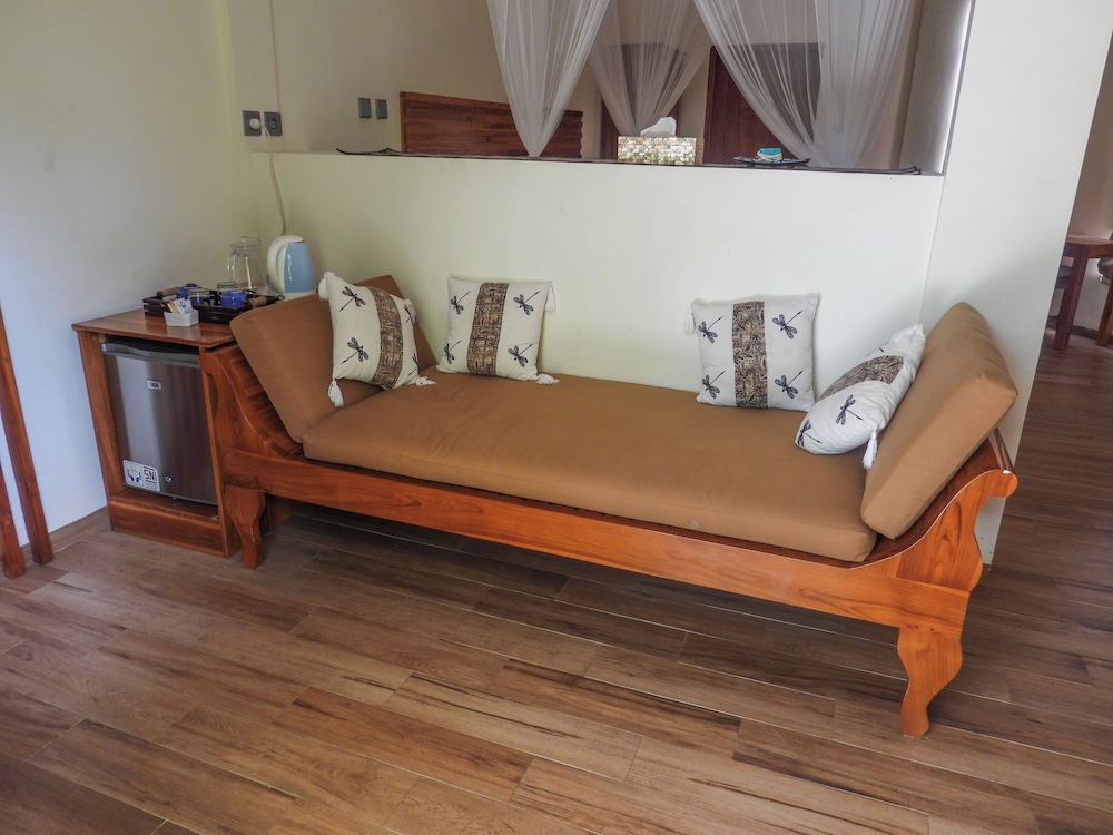 Puri Sari Beach Hotel 22/50