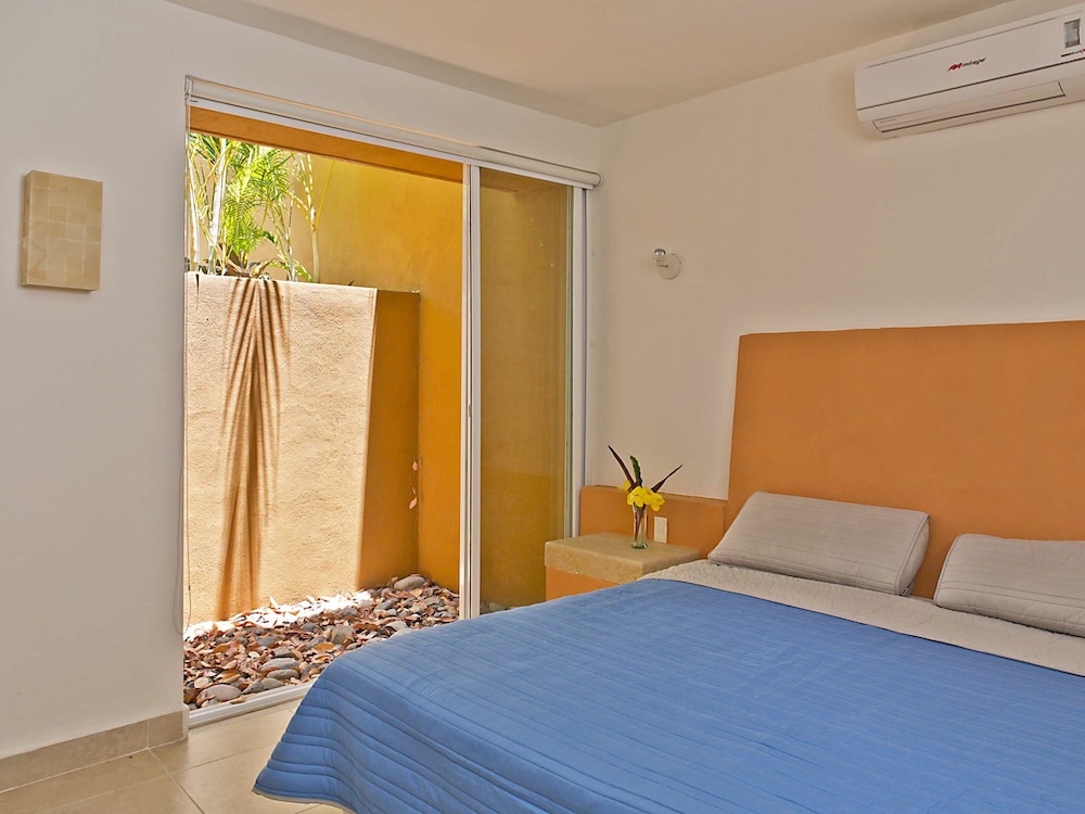 Hotel Ixzi Plus 20/63