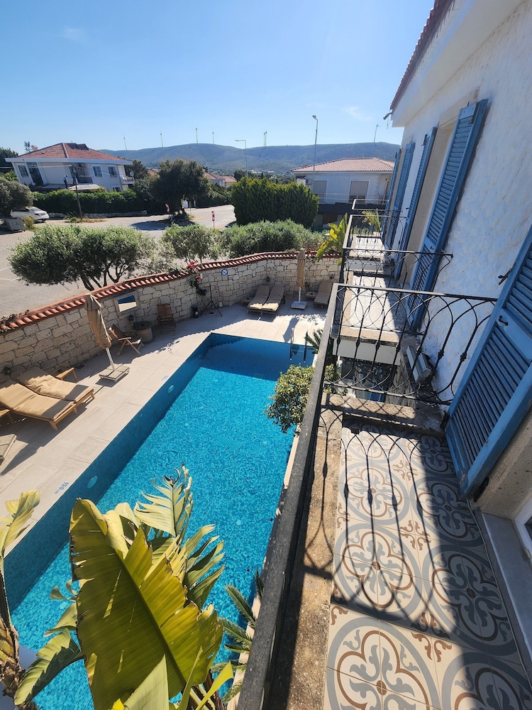 Tarcin Alacati Otel - Adults Only 33/48