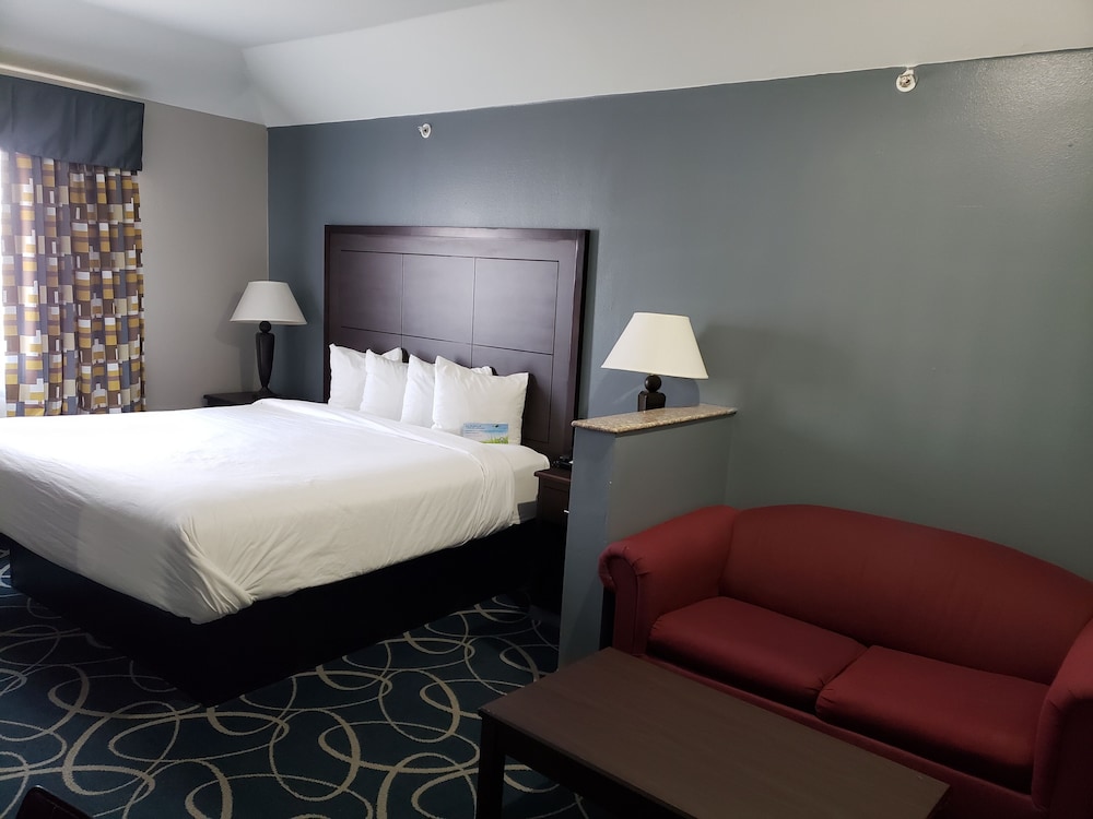 Days Inn Suites By Wyndham Cleburne Tx 12/42
