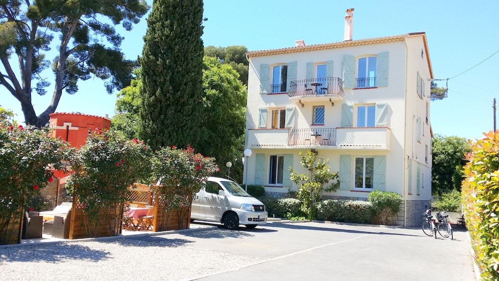 Kimi Residence 39/50