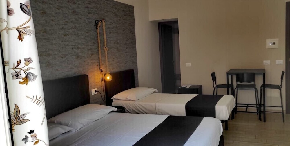 Napoli City Rooms 24/49