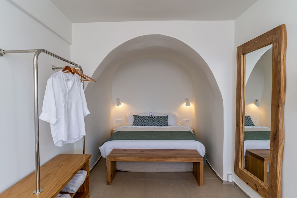 SUPERIOR, DOUBLE BED