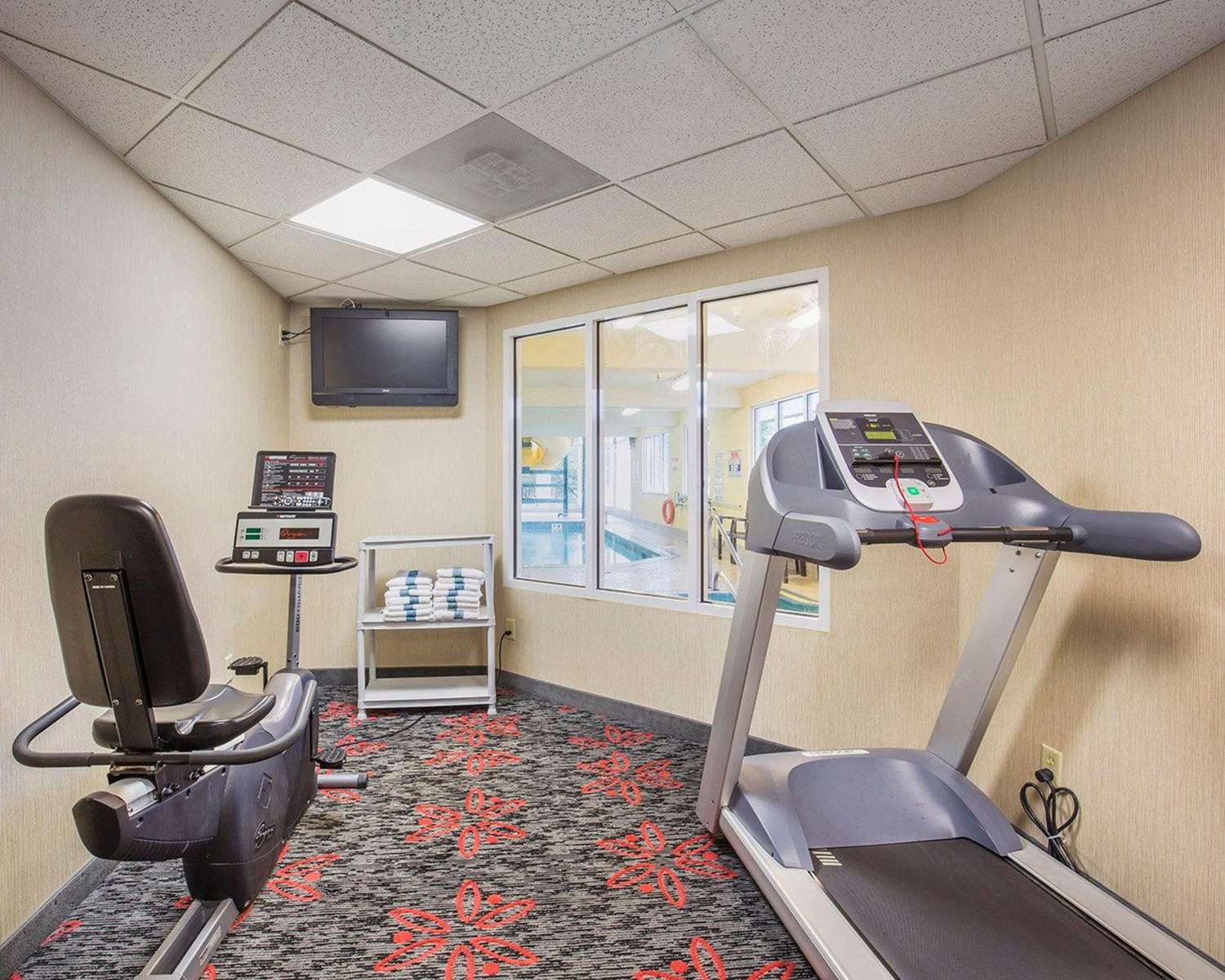 Comfort Inn & Suites Calgary University 6/15