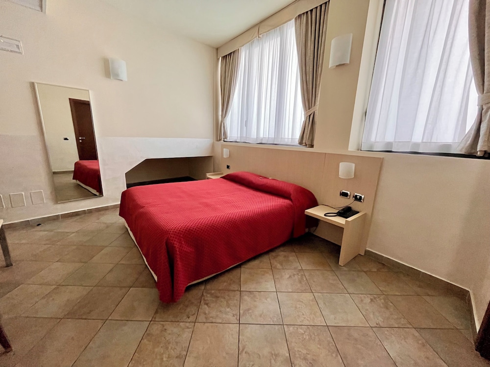 Standard, Double or Twin Bed, Hotel Lovere Resort And Spa 4/10