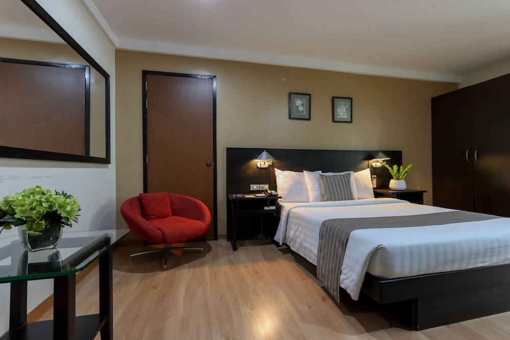 Laguna Technopark Hotel 13/49