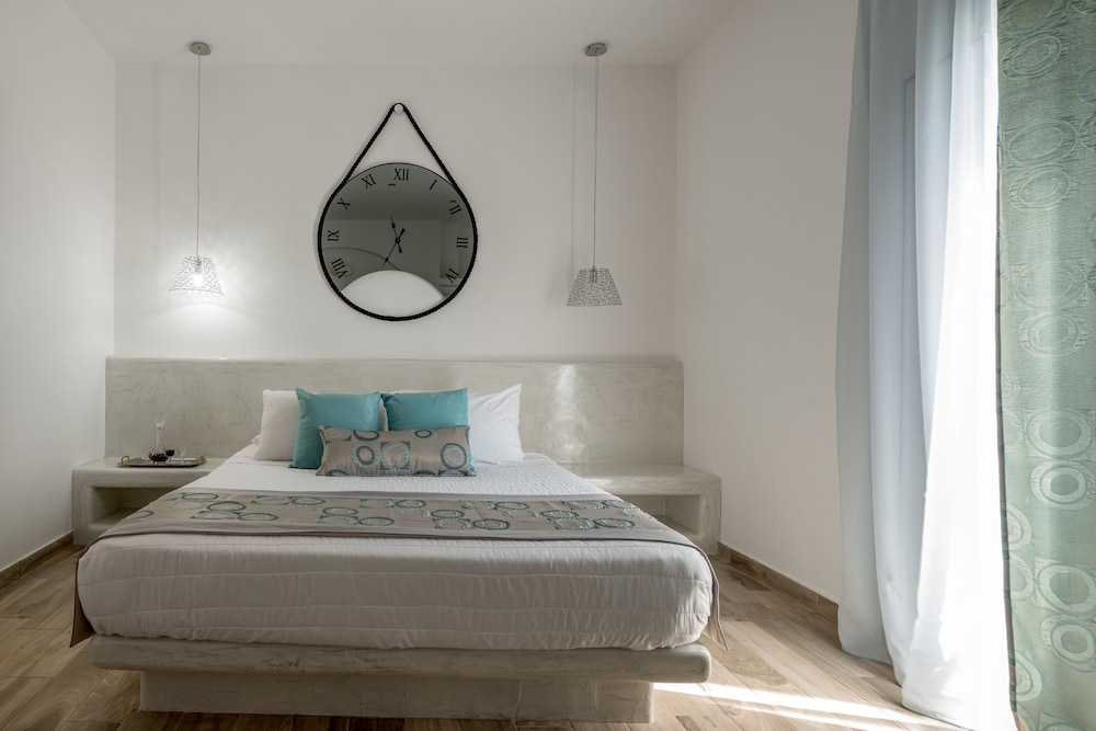 Oasis Hotel Fira 9/27
