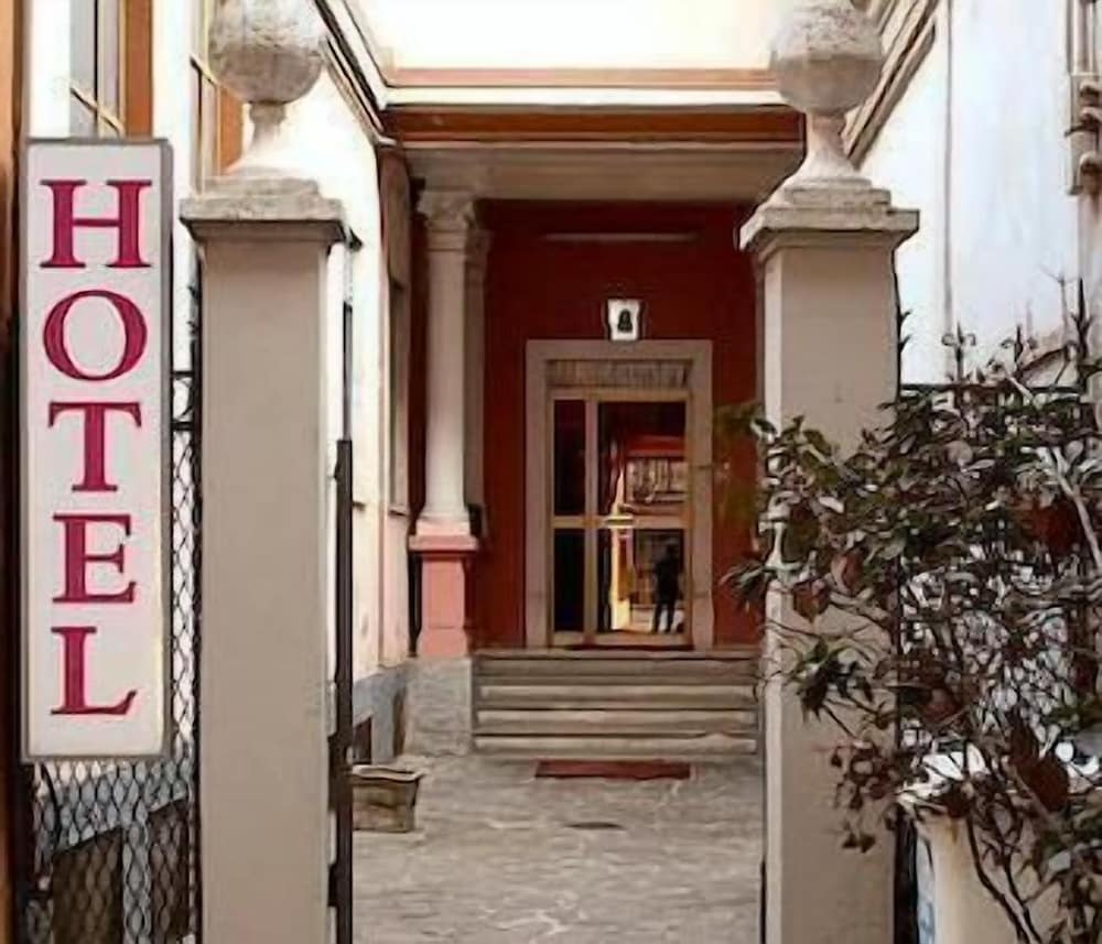 Hotel Mercurio 1/27