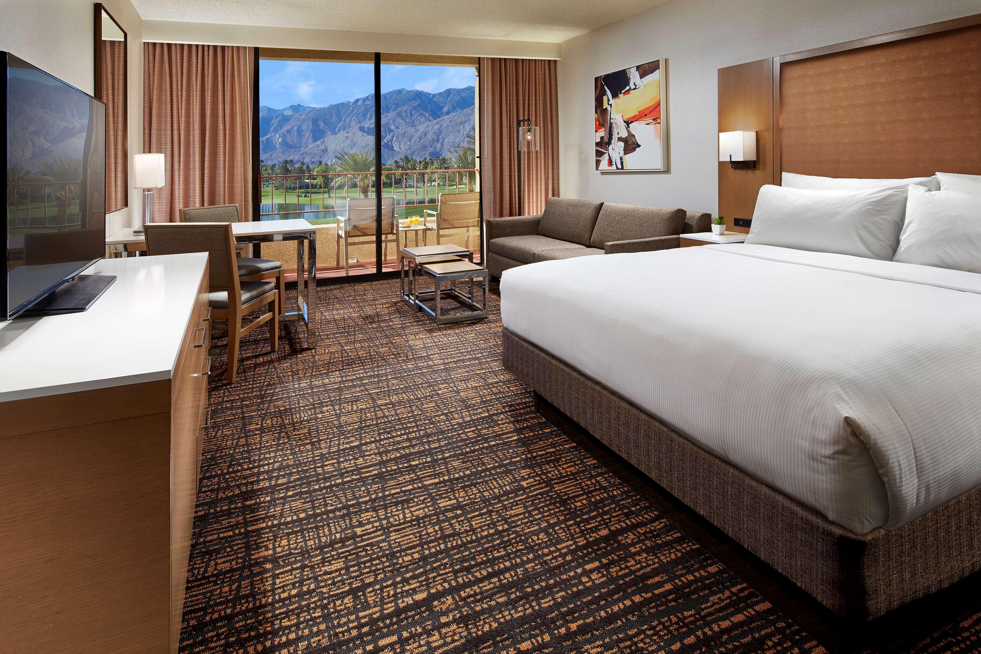 Studio, Suite, King Bed, Golf or Mountain View